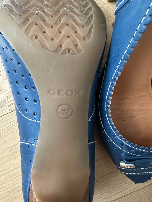 Високи обувки Geox