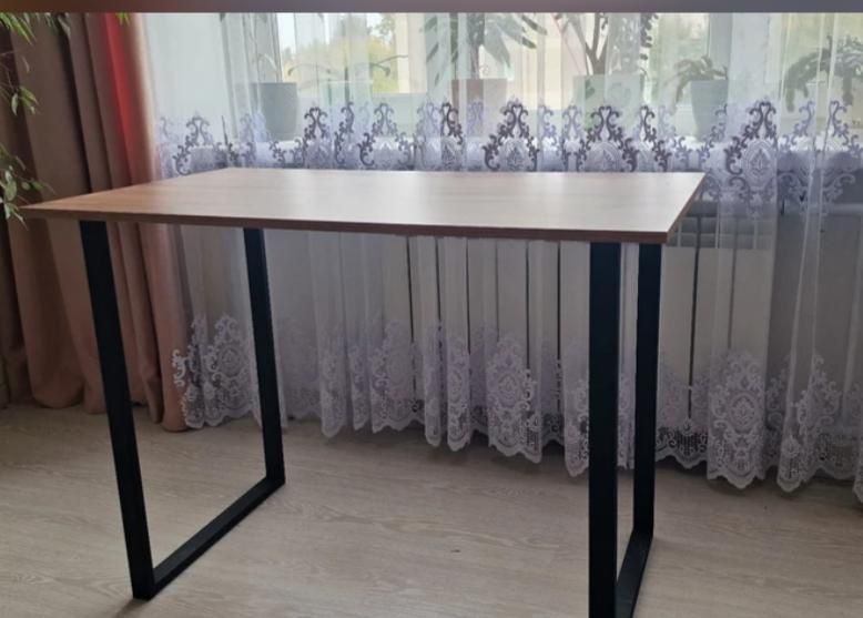 Продам стол новый в стиле Лофт