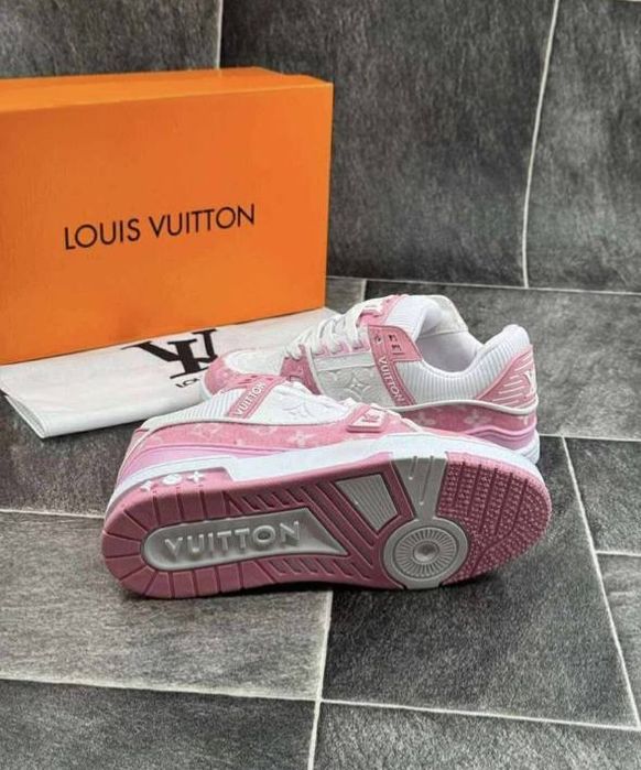 Adidasi dama și barbati