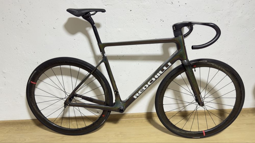 Cadru cursiera disc Redchilli sr1 + roti carbon redchilli