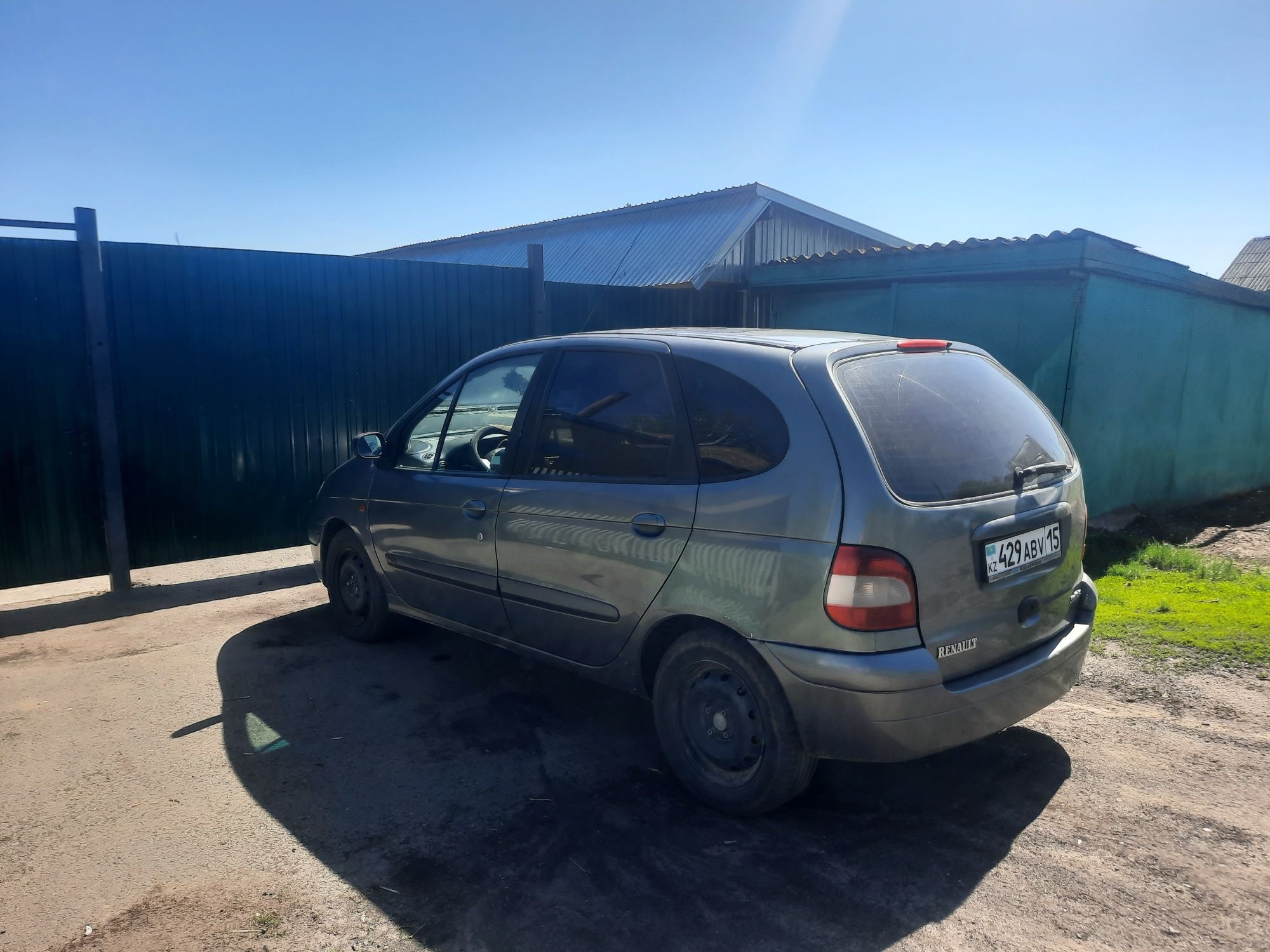 Продам Renault Scenik 2002 года