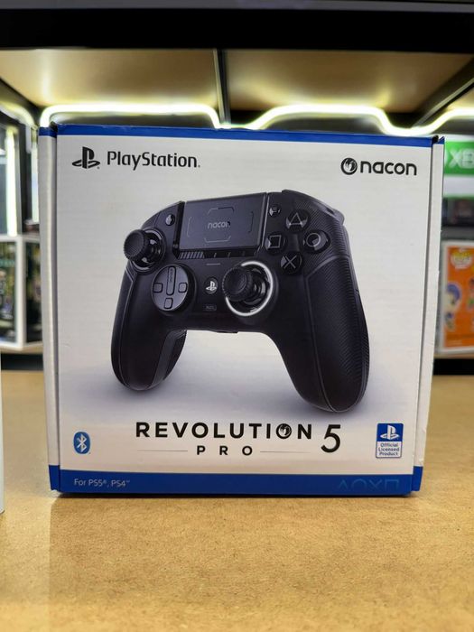 Consola PlayStation 5 Disk Edition + Controller Nacon Revolution 5 Pro
