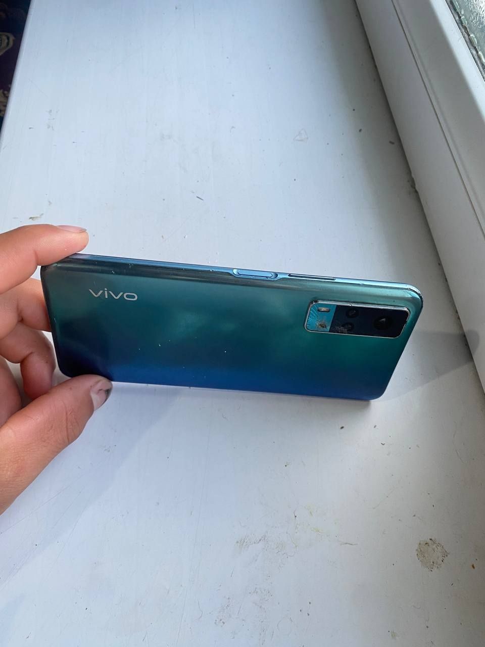 Vivo y31 xotira 128.5 iphone ga dap.