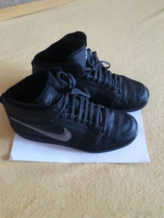 Adidas nike gheata  de adulti