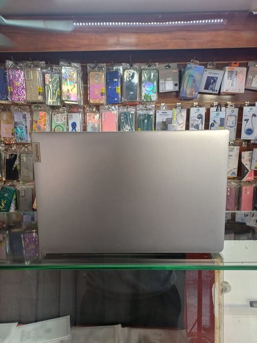 Lenovo  yangiday xolatda