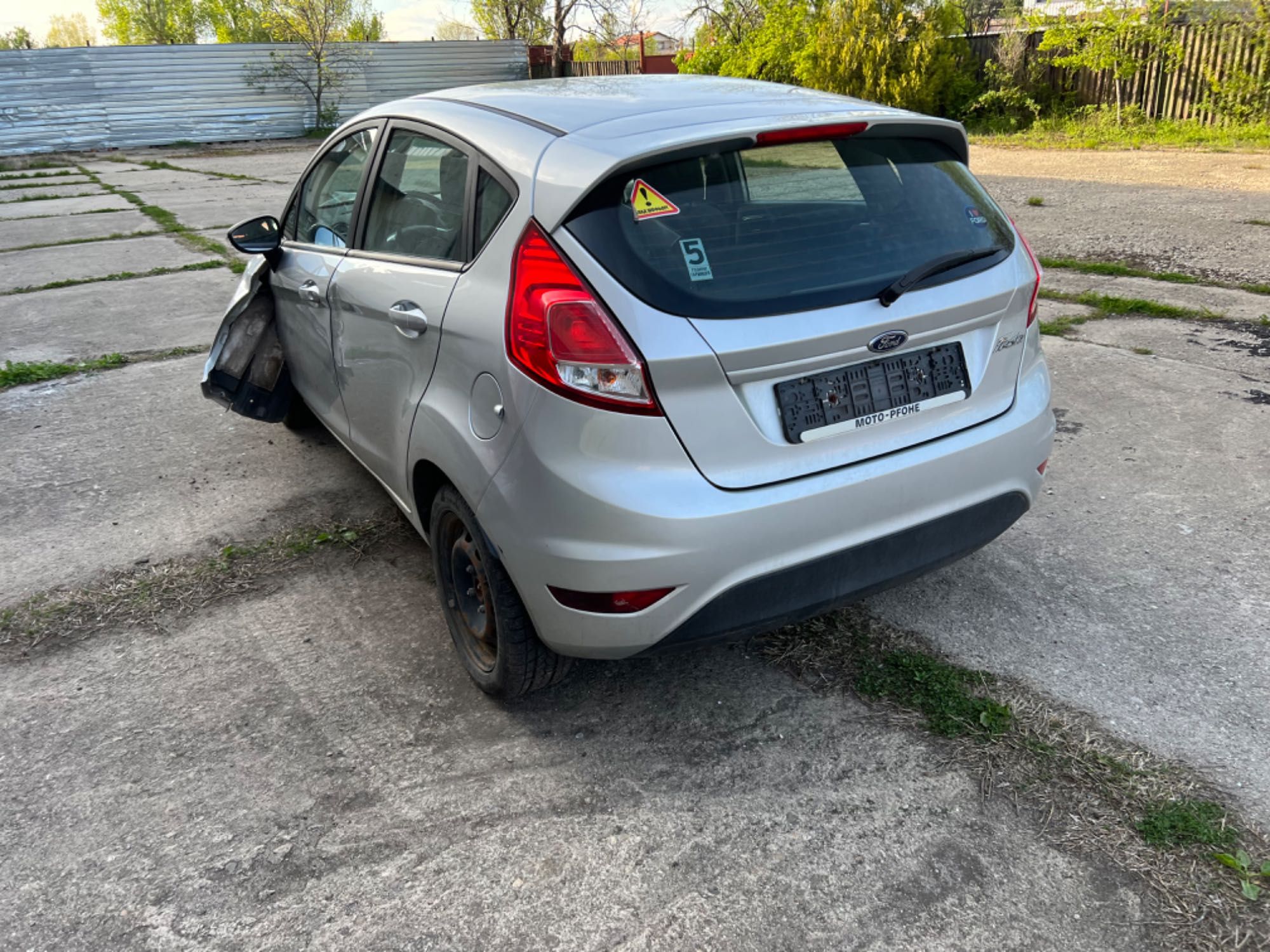 Ford fiesta 1.25 на части