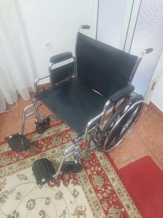 Scaun cu rotile marime xxl nou