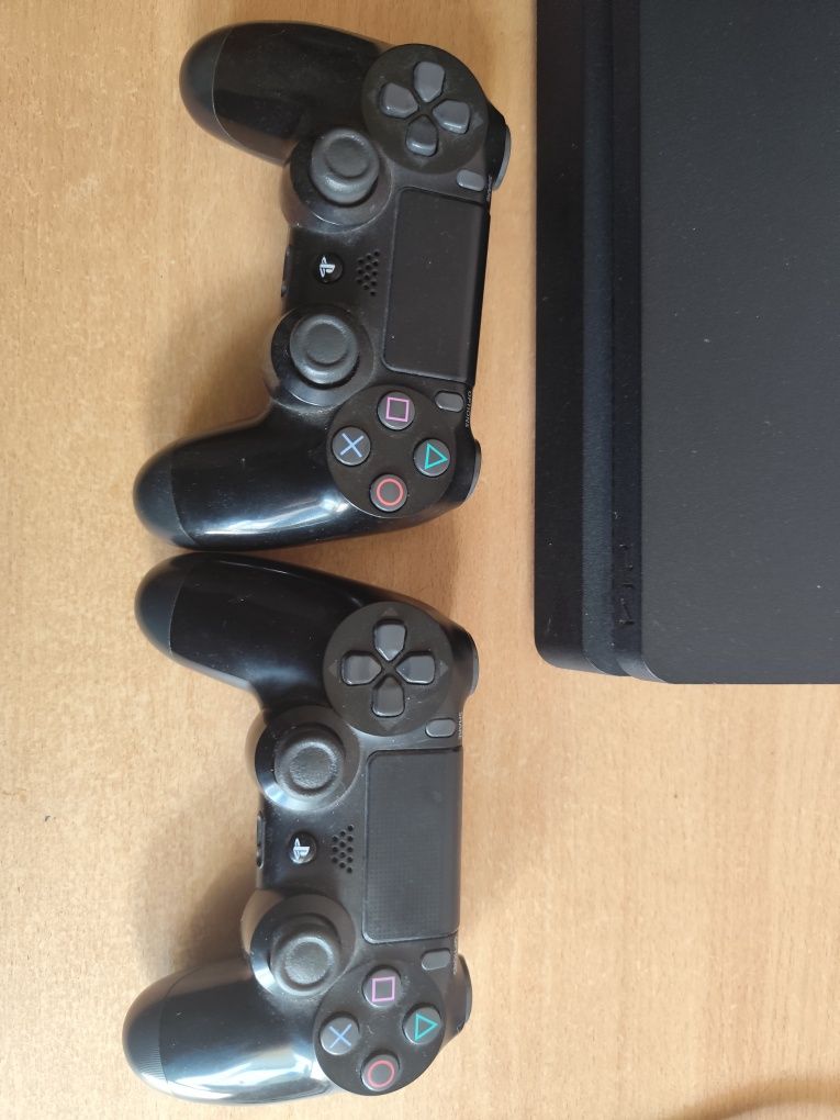 Playstation 4 Б/У