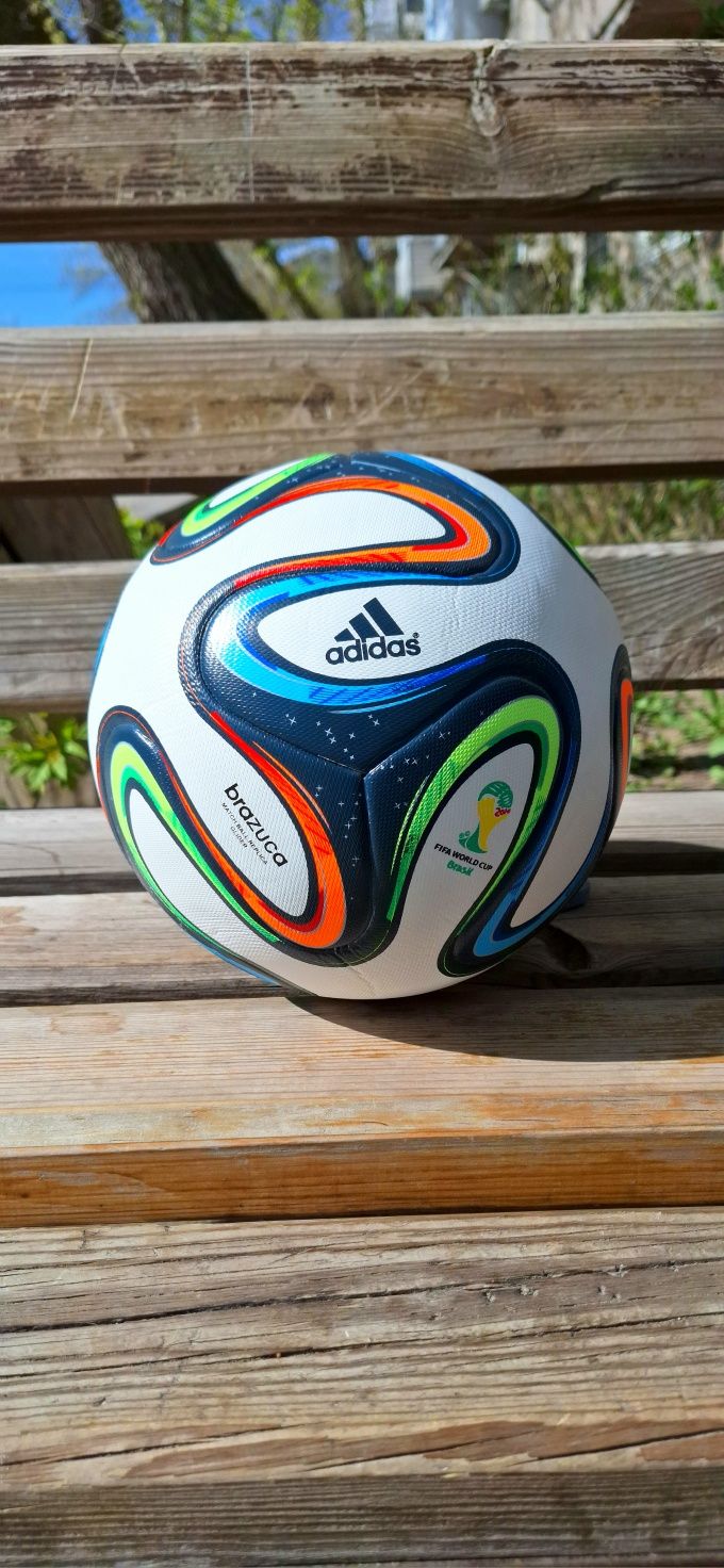 Новые футбольные мячи высшего качества