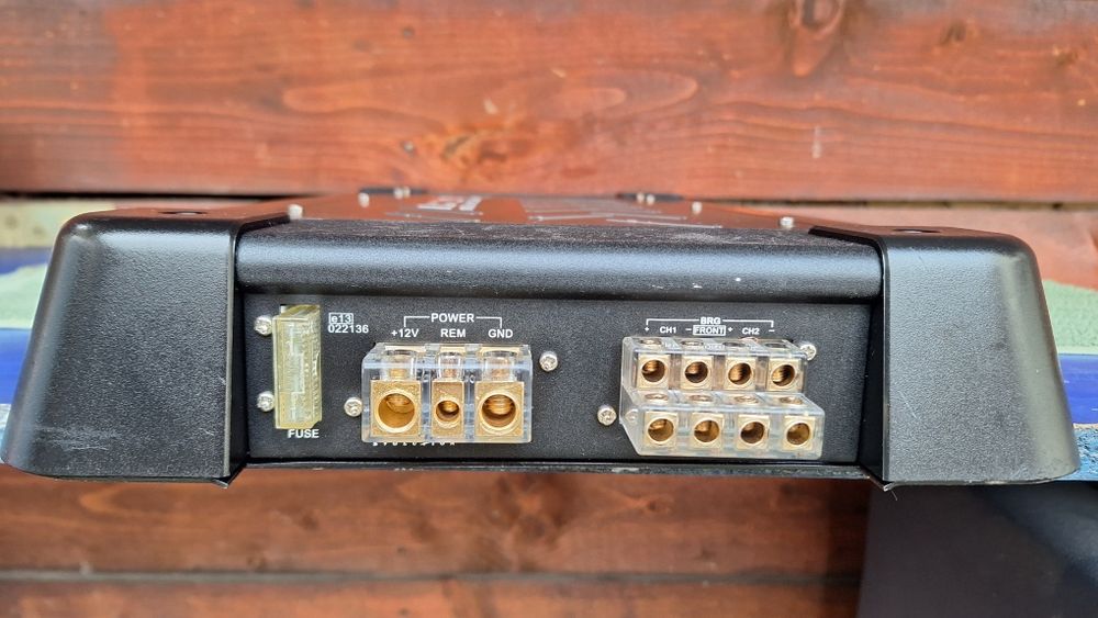 450 lei Amplificator Phase Evolution RS4 alpine kicker hifonics