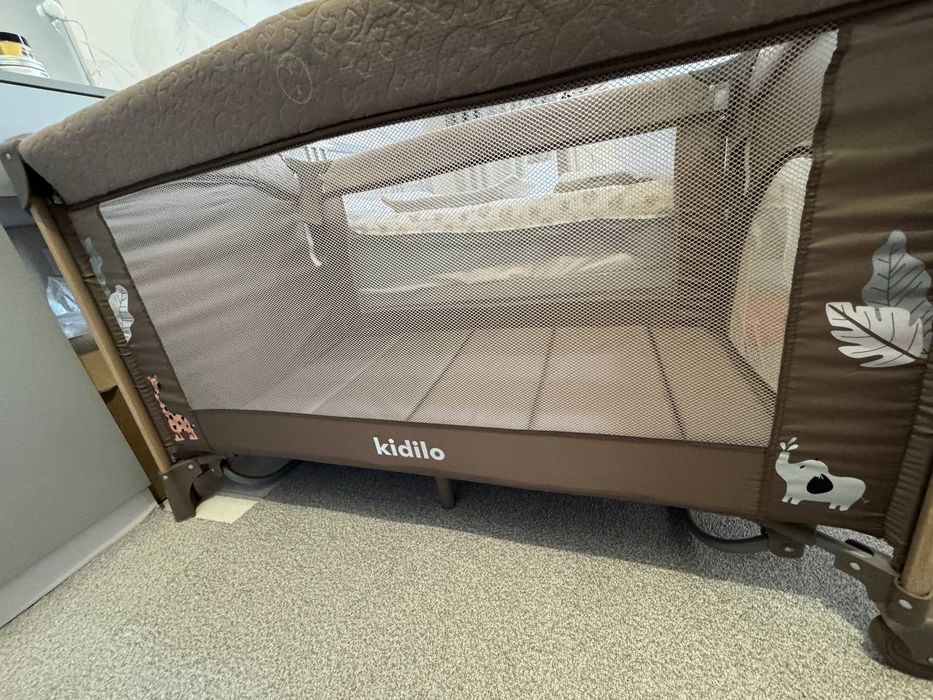 Кроват манеж продаётся сотилади