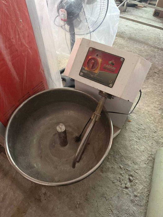 Янги Хамир кориш мешалка сотилади