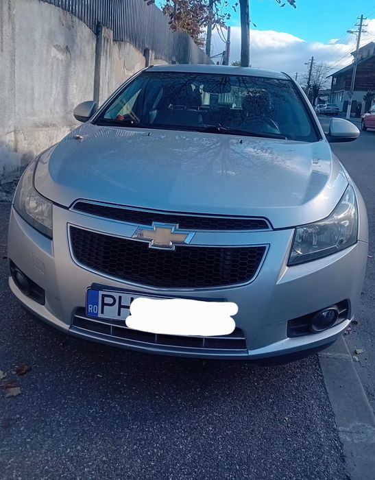 Vand  Schimb cu moto  Chevrolet Cruze  Benzină Automat / 2009