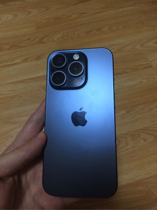 Продам Iphone 15pro