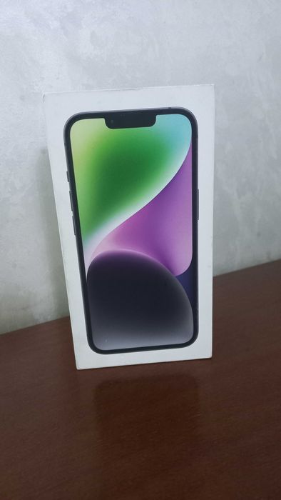 Продам НОВЫЙ Айфон 14 на 128 Гб (черный)