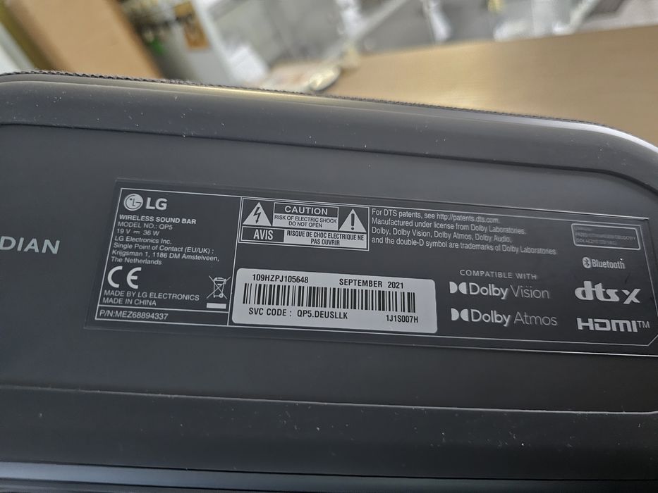 Soundbar LG QP5 Éclair, 3.1.2, 320W,Dolby Atmos, subwoofer wireless, B