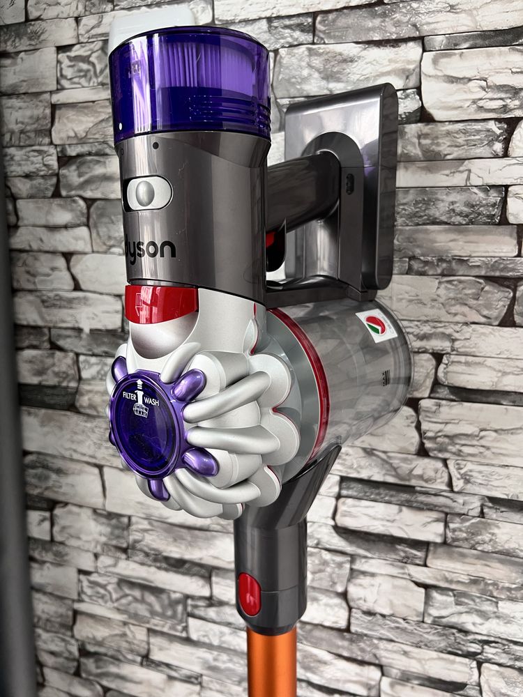 Dyson V8 Absolute