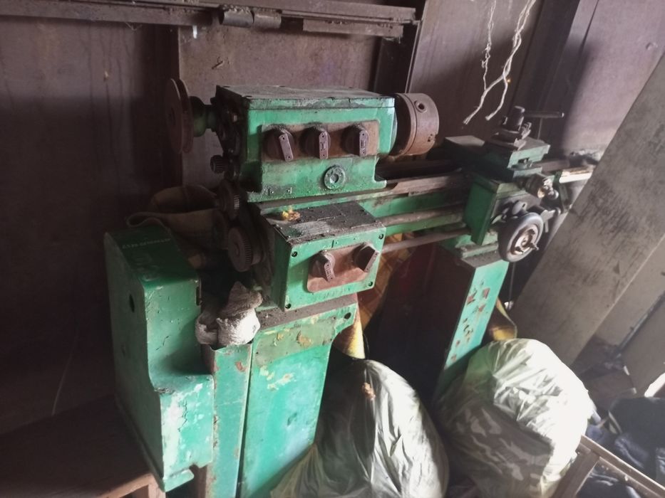 Токарный станок тв-4