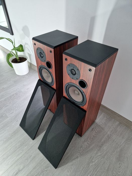 Amplificator denon și boxe quart