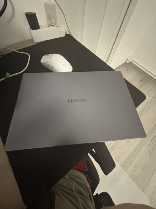 Laptop Huawei D14