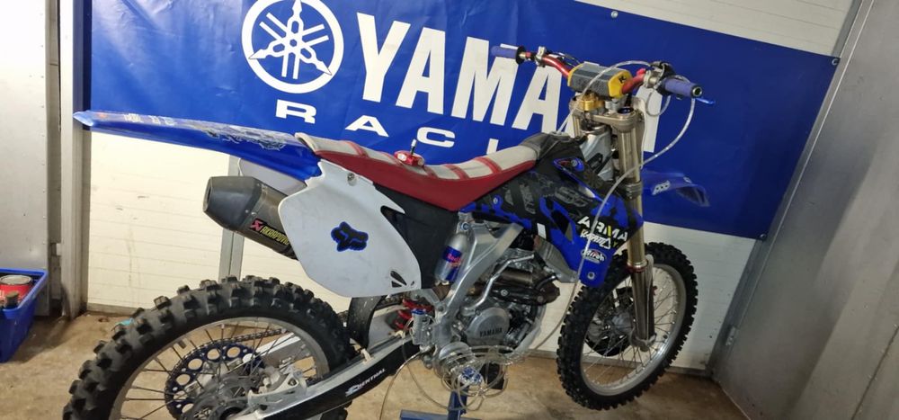 Vând Yamaha yz250f