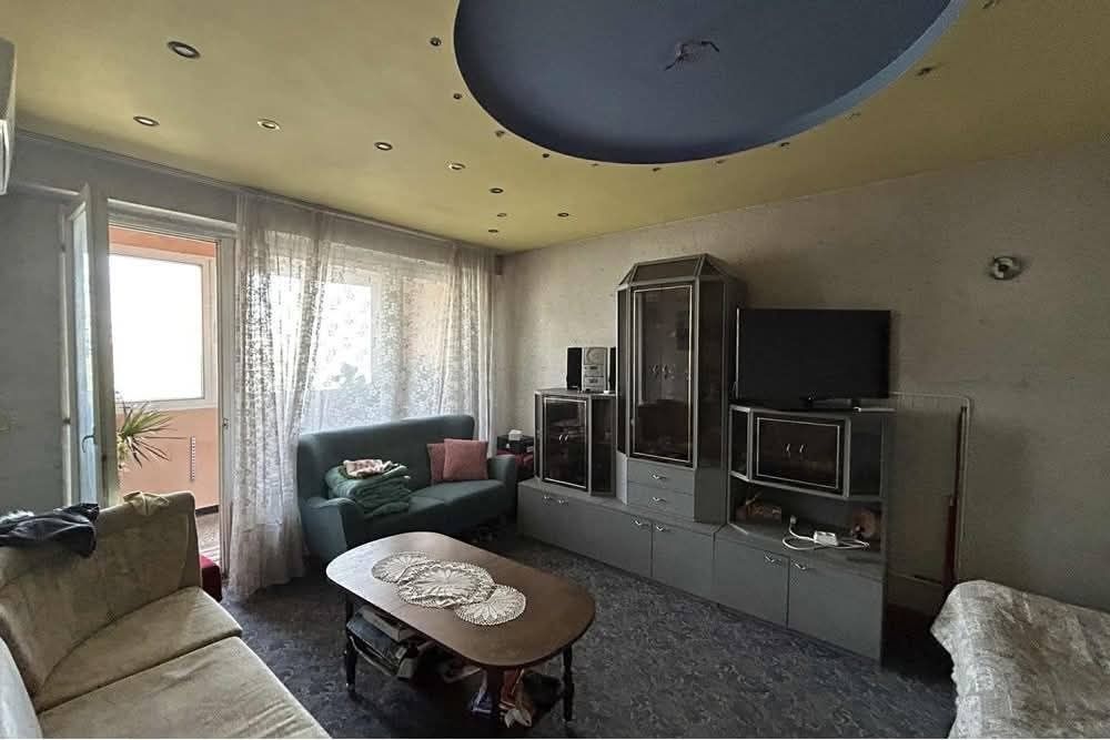 Двустаен апартамент