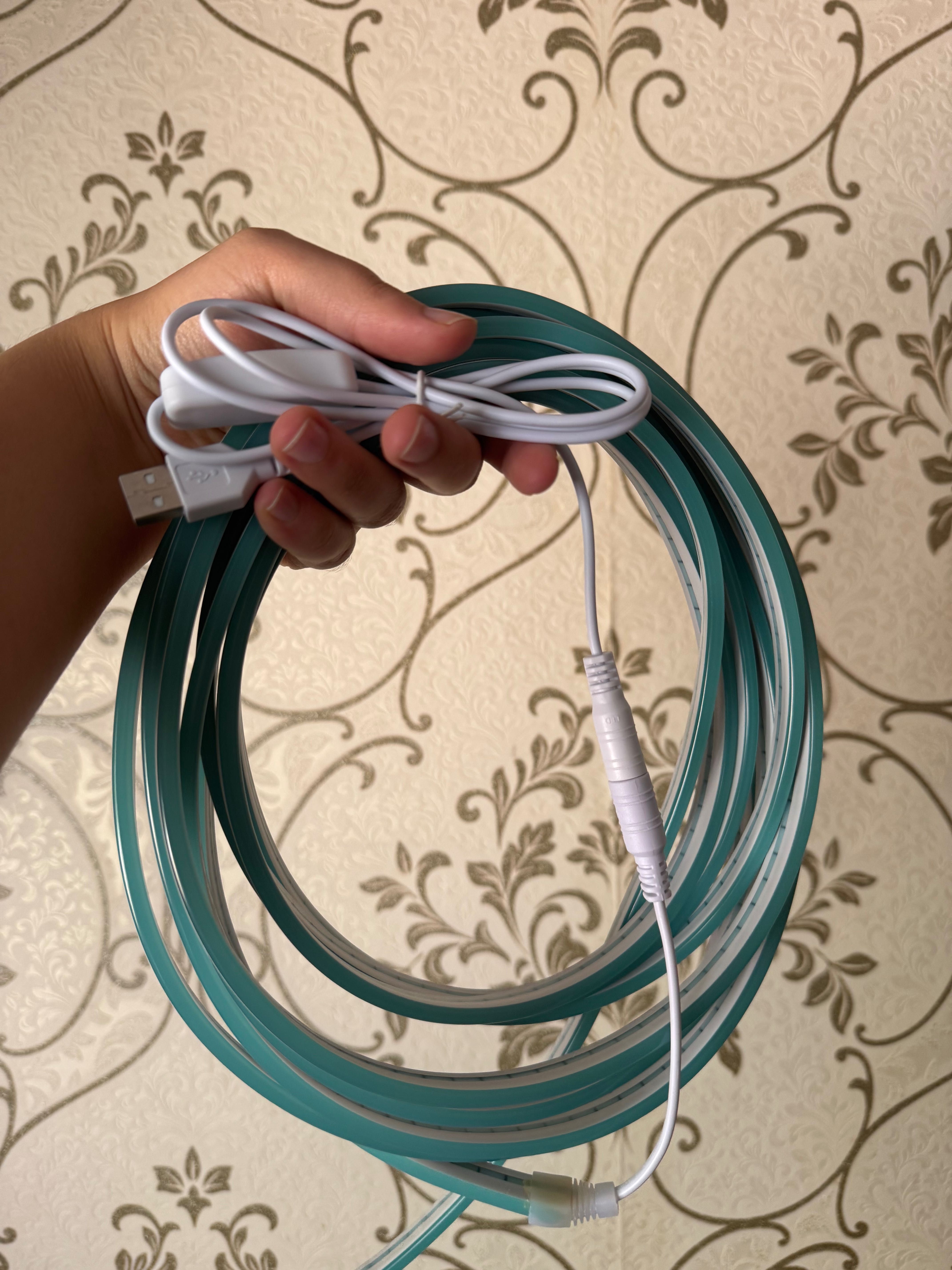 Гибкая неоновая лента, 5 метров, 5 вольтовая с USB подключением/