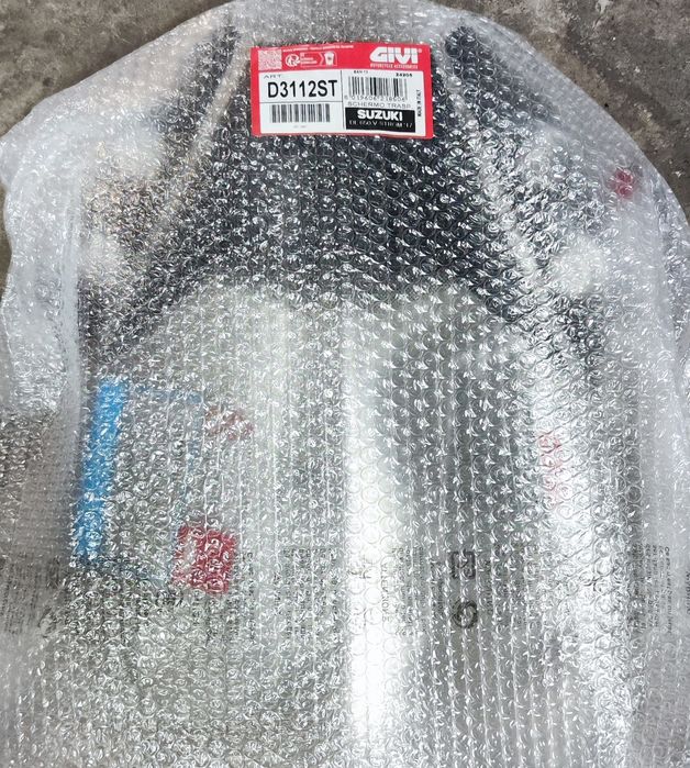 Чисто нова слюда за Suzuki V Strom