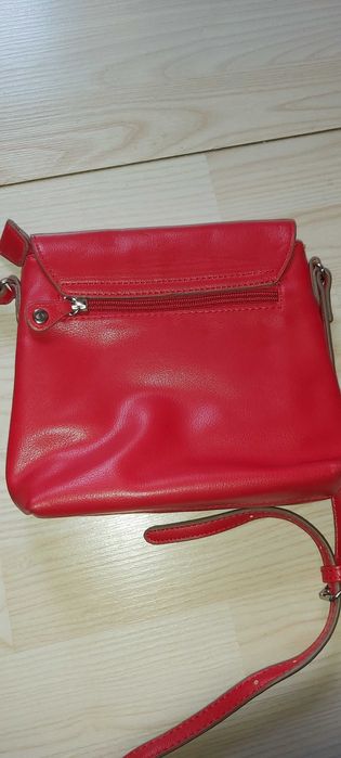 Genti si rucsac piele