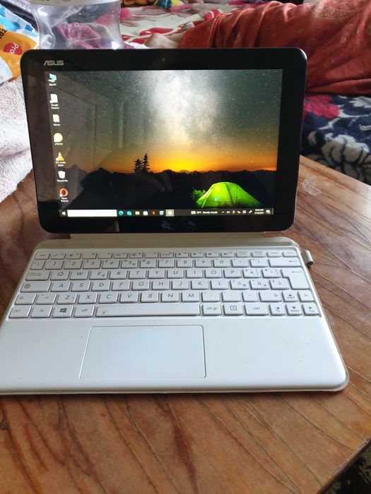 Vand laptop/tableta asus
