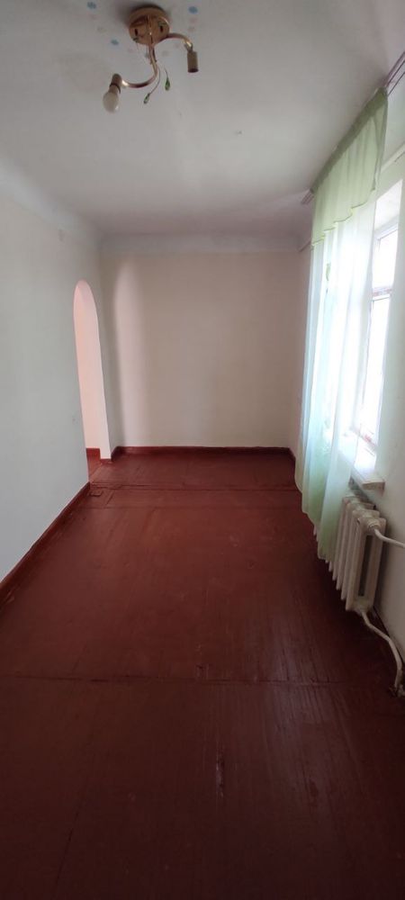 2 xonali kvartira sotiladi