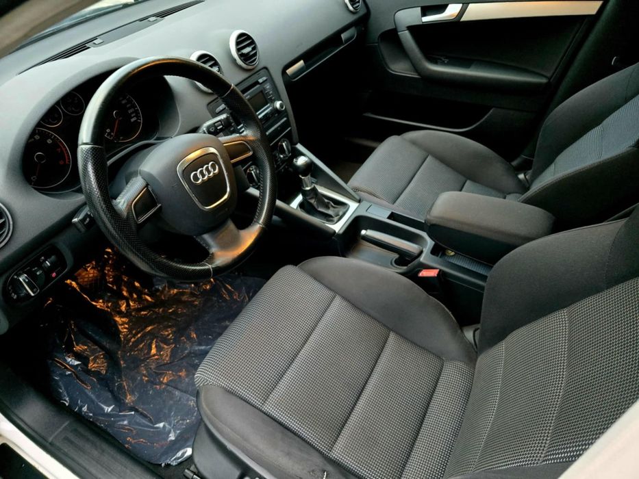 Audi A3 S-line 1.8 TFSI 160 Cp Led Bi-xenon recent adusă