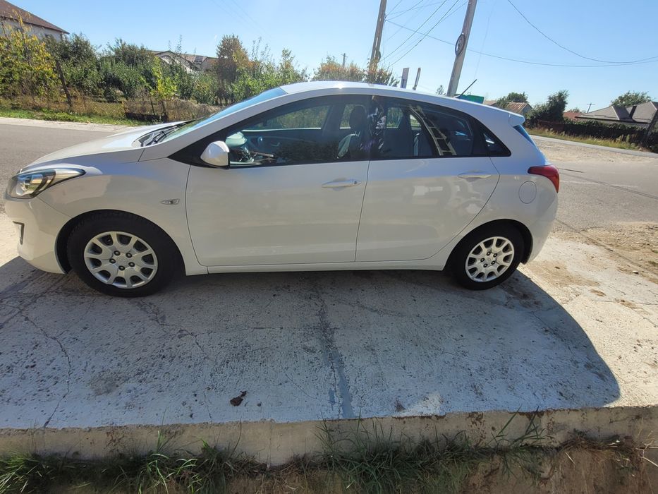 Hyundai i30. 16 CRDI