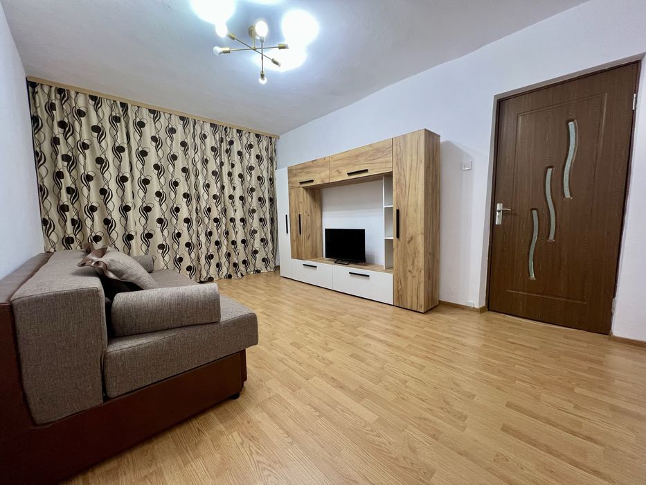 Vând apartament două camere, Bd. Tudor Vladimirescu