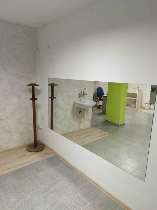 Дава се под наем Офис в Бургас, Лазур - 40 кв.м за 180 € - Снимка #2
