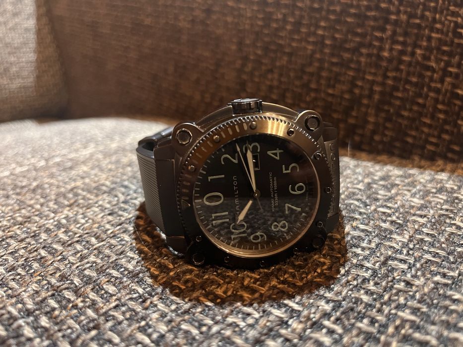 Hamilton Khaki Navy BeLOWZERO 1000m