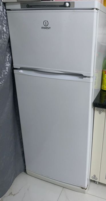 Холоильник сатылады