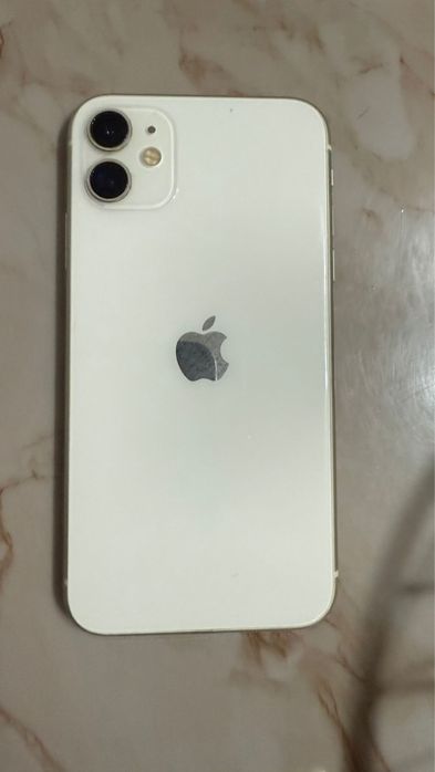 Продам Iphone 11