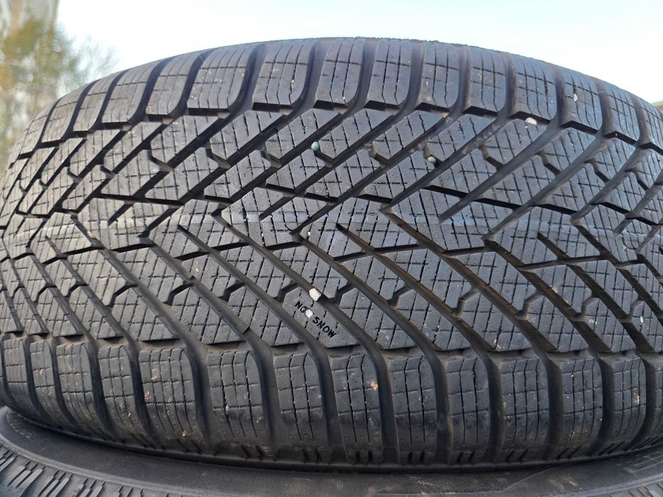 4бр Зимни гуми 215 50 18 - Pirelli - DOT 2022
