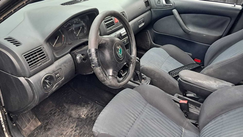 Dezmembrez Skoda Octavia 1 Tour 1.9 TDI cod AXR an 2008