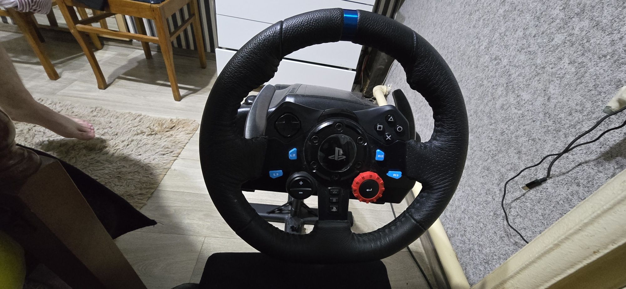 Продаётся кокпит и Игровой руль