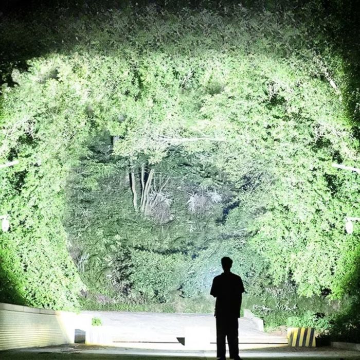 Супер мощен LED лазерен фенер YM-G500/3200м/4000lm