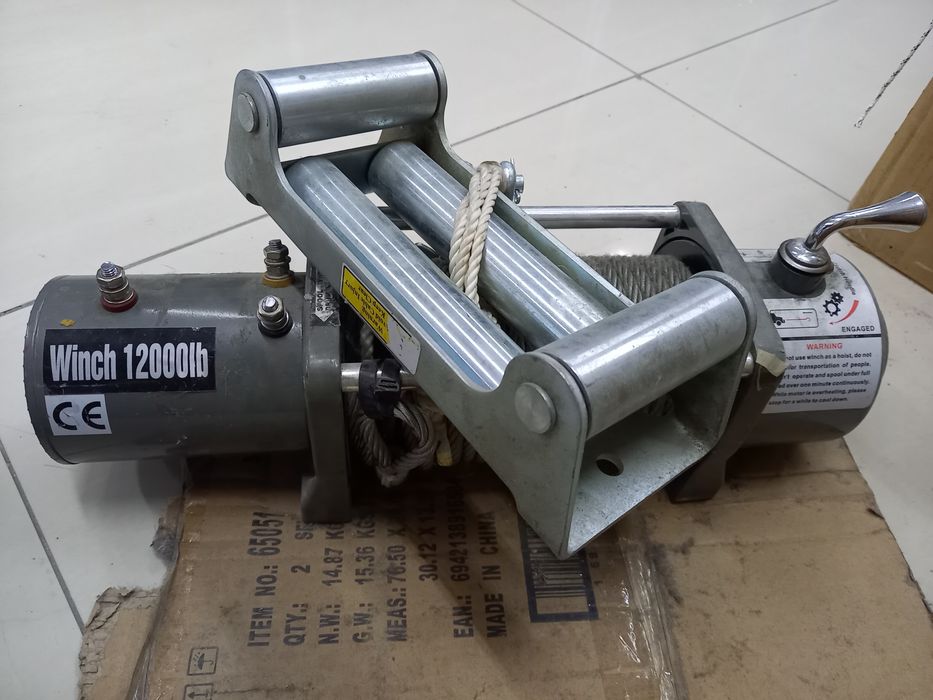 Продам лебёдка.5500