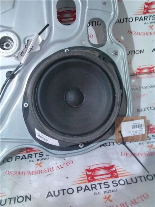 boxa fata ford kuga an fabr. 2010