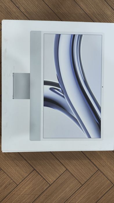 iMac 24” M3
• 8/8/256GB - 1450$