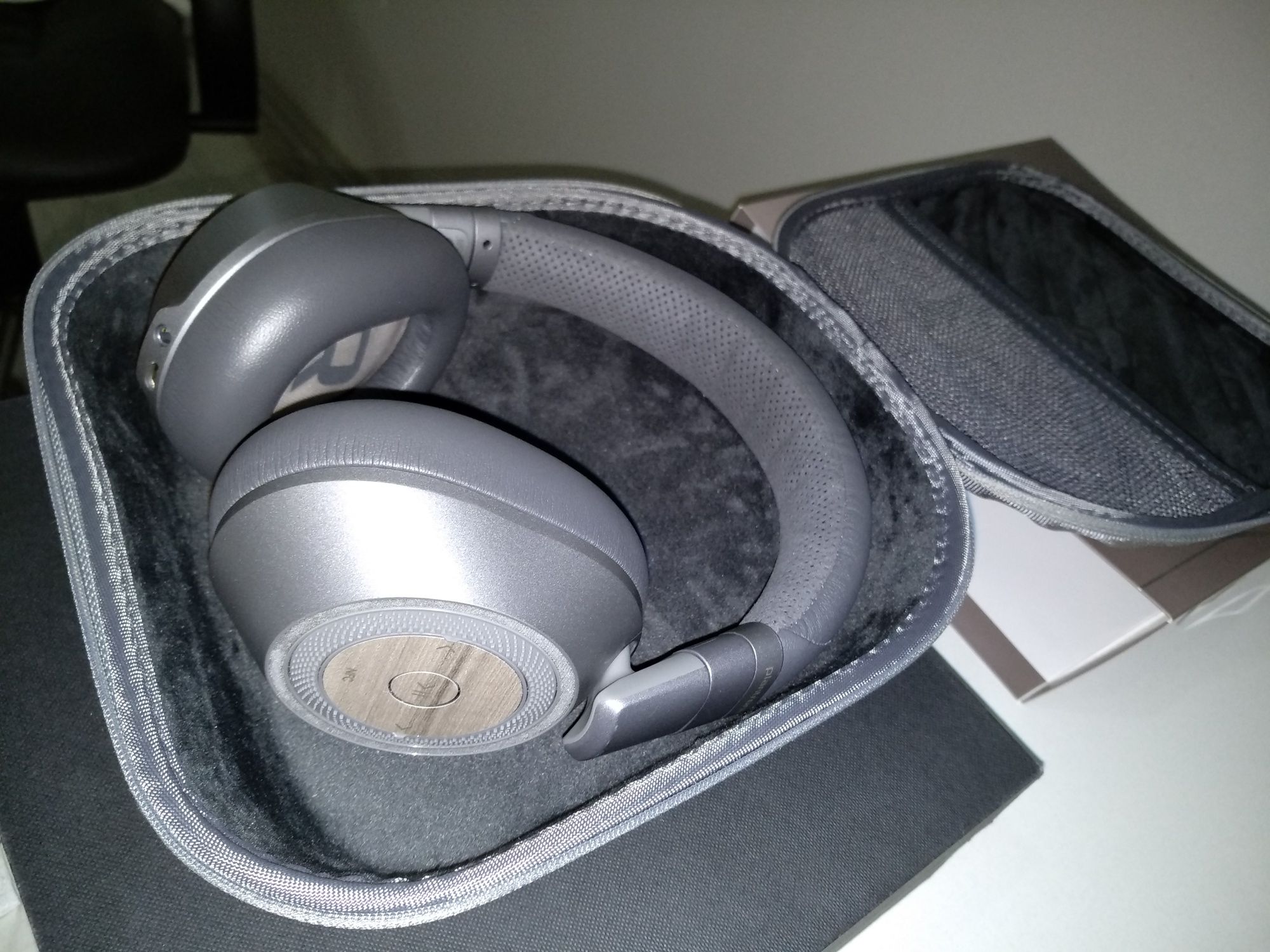 Plantronics BackBeat Pro 2 SE aptX