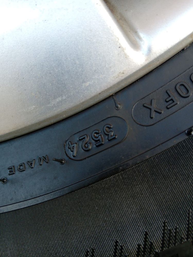 Anvelope Michelin noi 275 55 R17 jante aluminiu