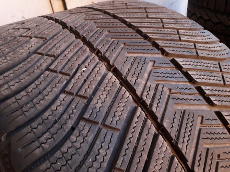 Anvelope Second iarna 295-30-R20