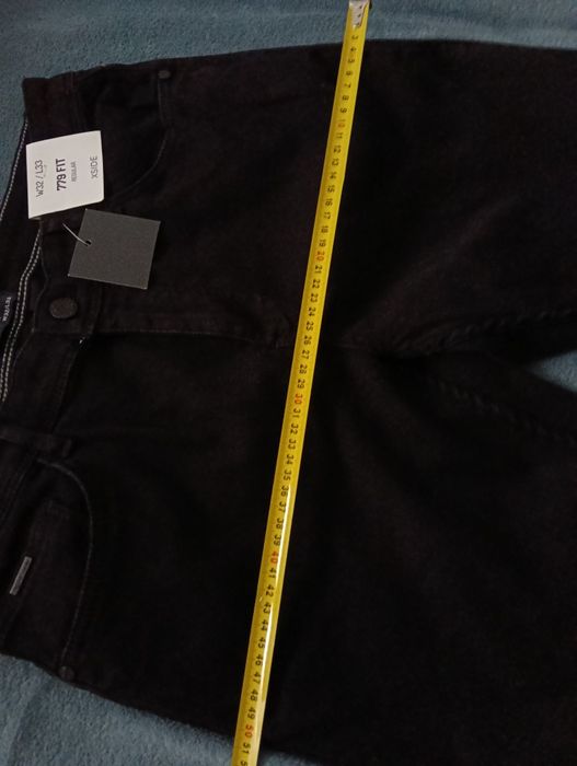 Blugi noi LC Waikiki mărimea 32/ 33