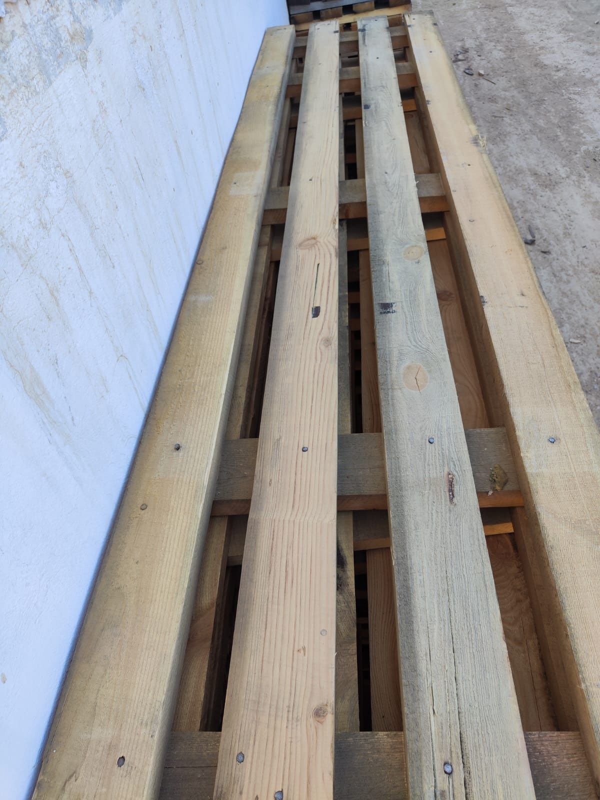 Паддон ағаш сатылады размер 12×4см  10×4см
